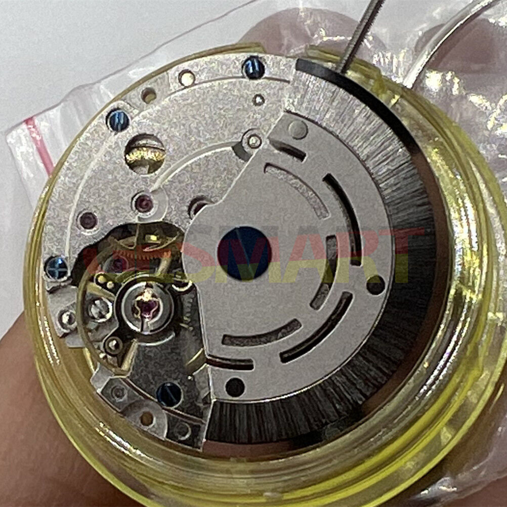 DG2813 automatic watch movement with 4 hands, adjustable 24-hour GMT function, silver finish.