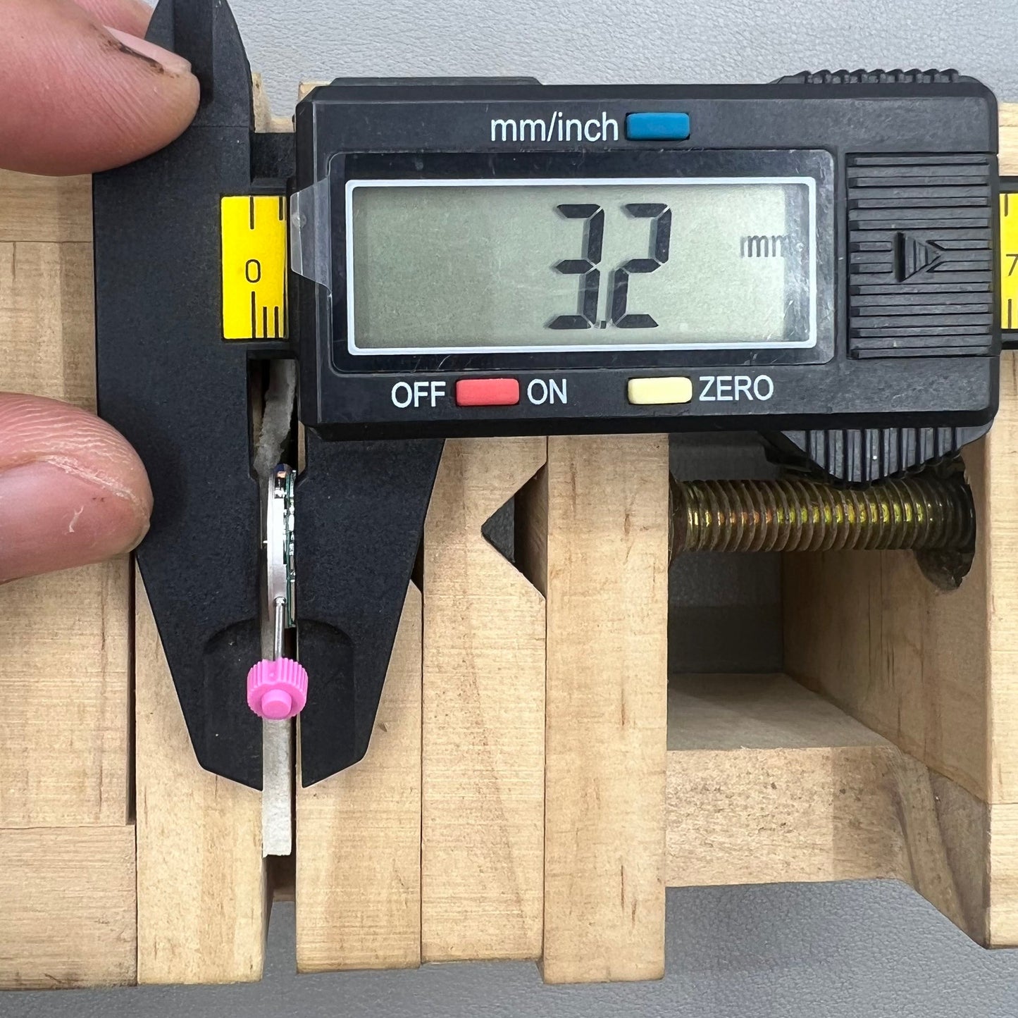 Cartier Quartz Swiss Original Modell CTR-157 Uhrwerk