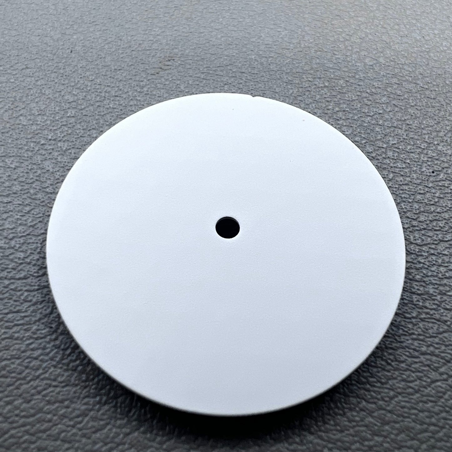 Solid white 28.5mm watch dial for NH36 NH35 movement, metal build, no lume,