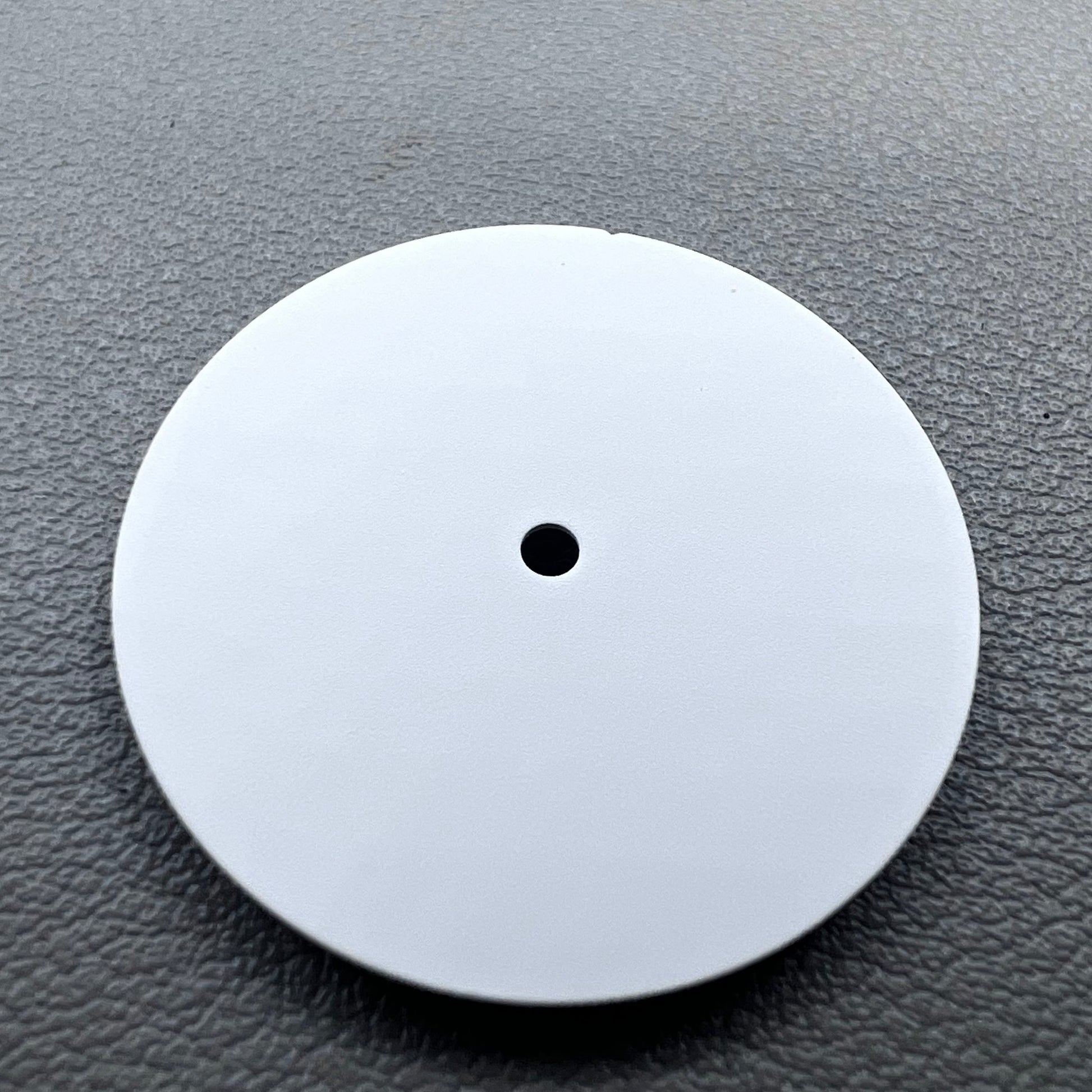 Solid white 28.5mm watch dial for NH36 NH35 movement, metal build, no lume,