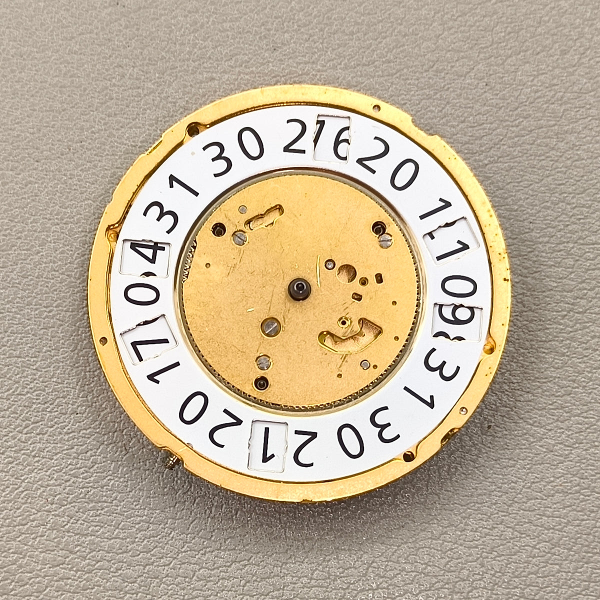 Swiss Ronda 8040B 8040.B Watch Quartz Movement Big Date at 12