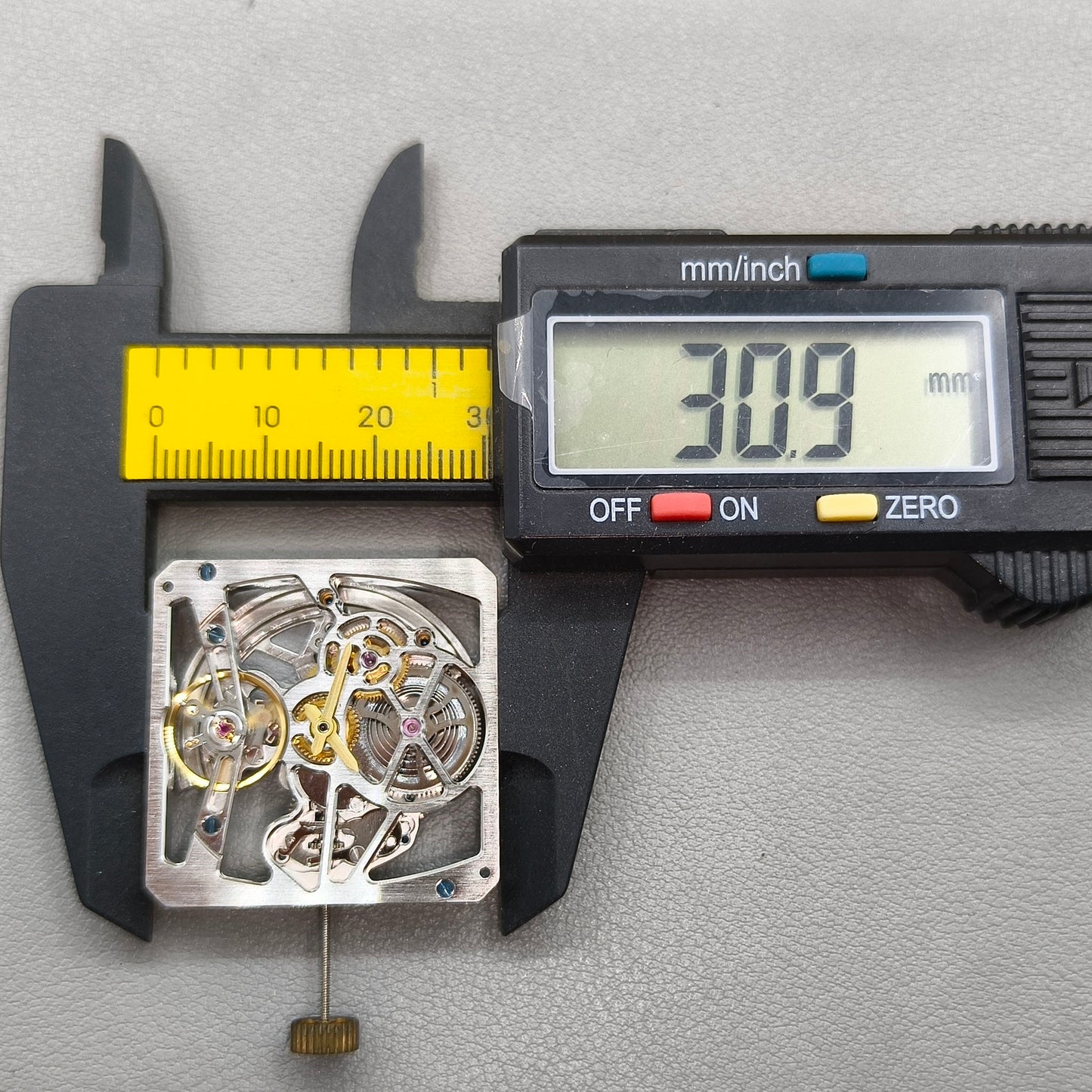 Hollow 2801-A Black Mechanical Movement 3 Hands 25 Jewels