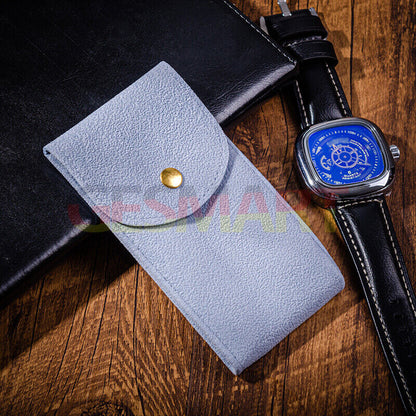 Velvet mechanical watch storage bag, compact travel case protecting single watch securely.