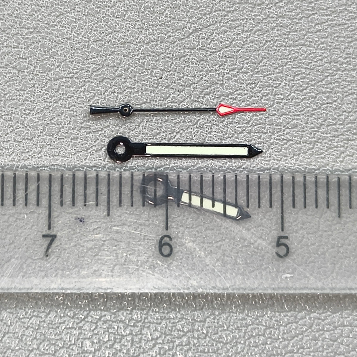 2 Sets 3 Hands Green Luminous Black Trim Watch Hands for NH35/NH36/4R36 Movement