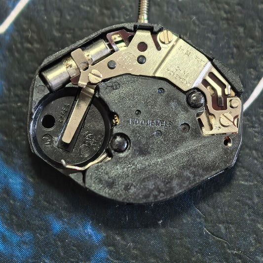 Swiss Made ETA802.104 quartz watch part, 3 hands, precision movement for repair and replacement.