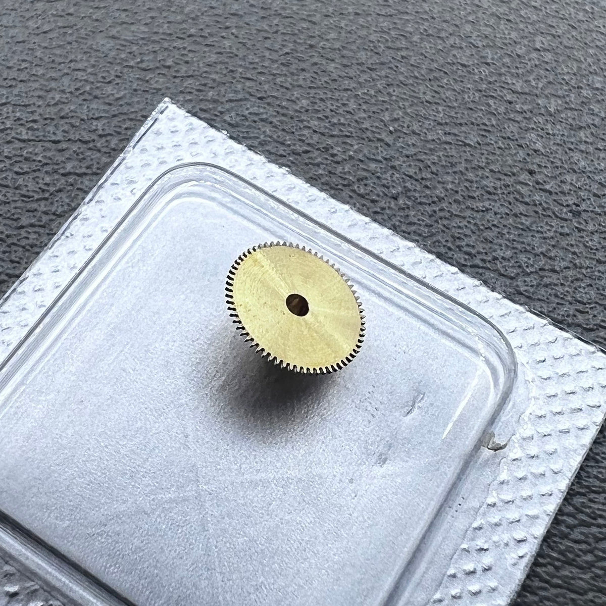 Precision Hour Wheel H7 (2.4mm) for Swiss ETA 2824 Watch Movement, durable and accurate.