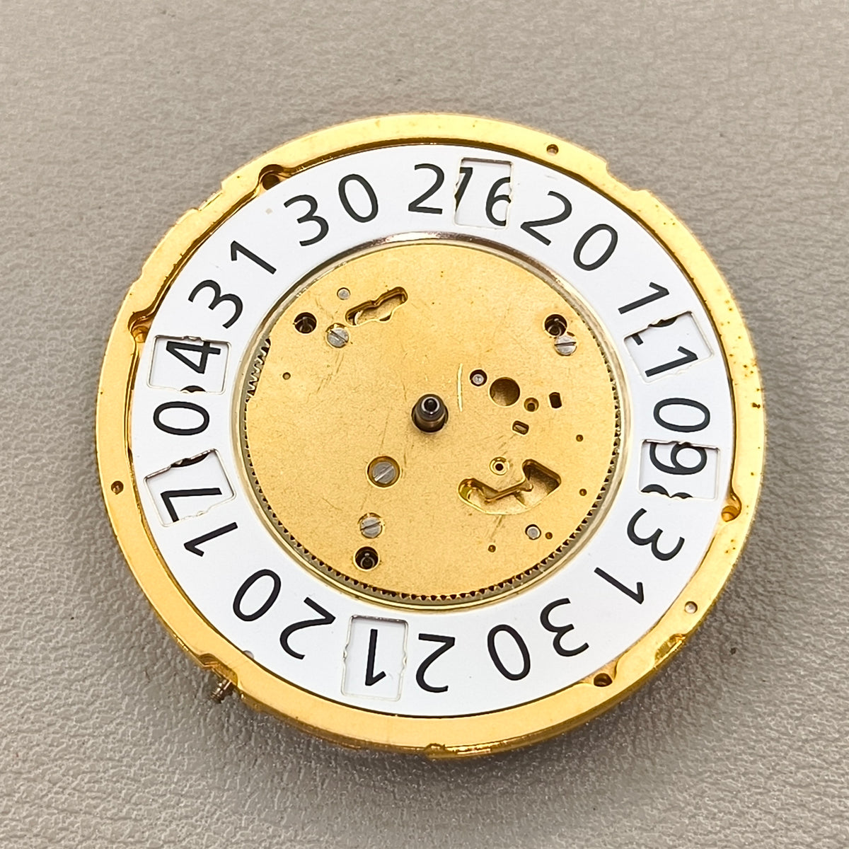Swiss Ronda 8040B 8040.B Watch Quartz Movement Big Date at 12