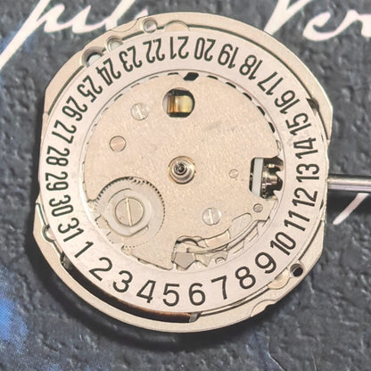 V212.A quartz watch movement with 3 hands, single calendar, no stem, high precision stock part