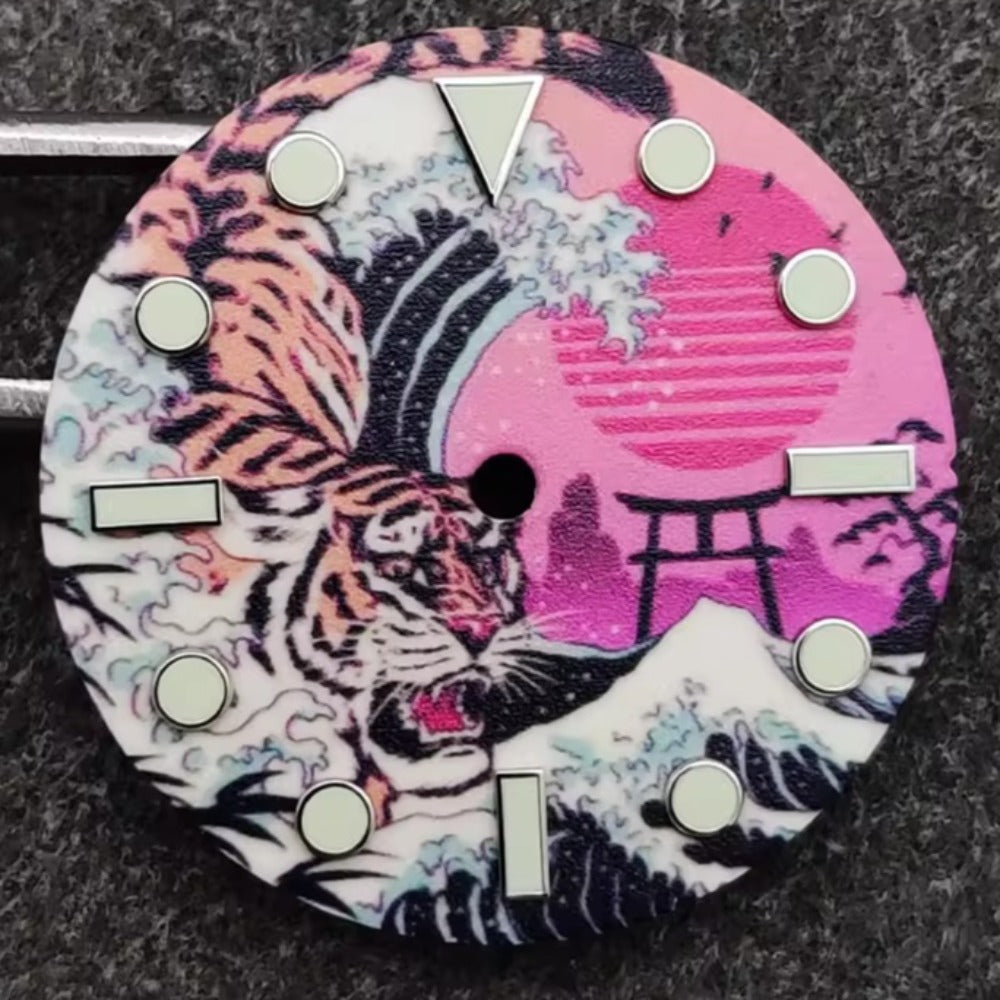 28.5mm Japanese Landscape Painting Tiger Green Lume Watch Dial Fit for NH35 Round Nail