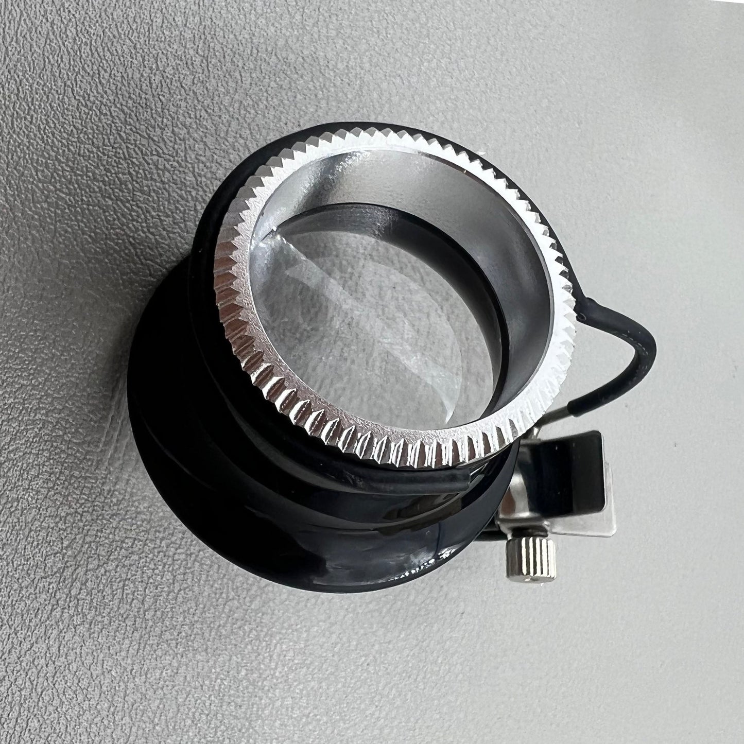 Bergeon Swiss 7913 Brillenlupe mit 5 fach Vergrößerung und Clip für Brillen