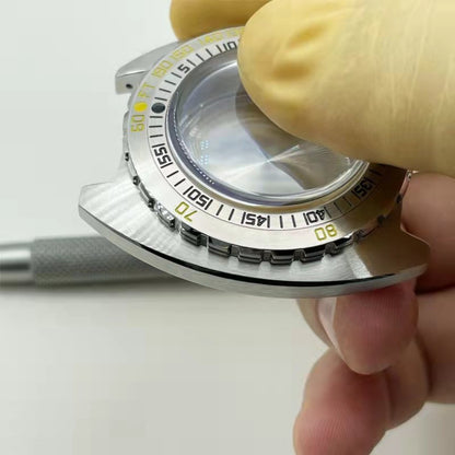 Silver watch case with sapphire glass and double bezel for NH35 NH36 movements.