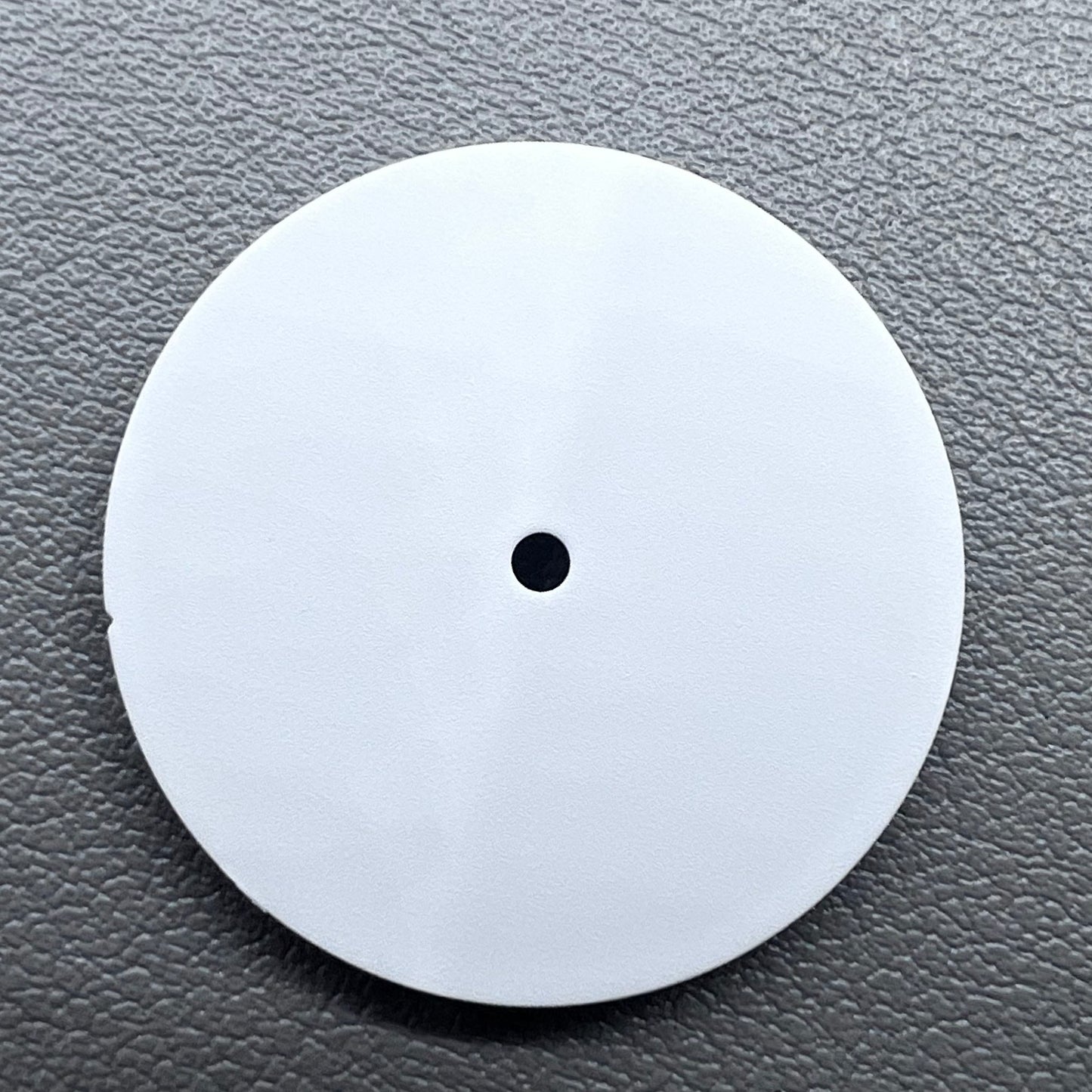 Solid white 28.5mm watch dial for NH36 NH35 movement, metal build, no lume,