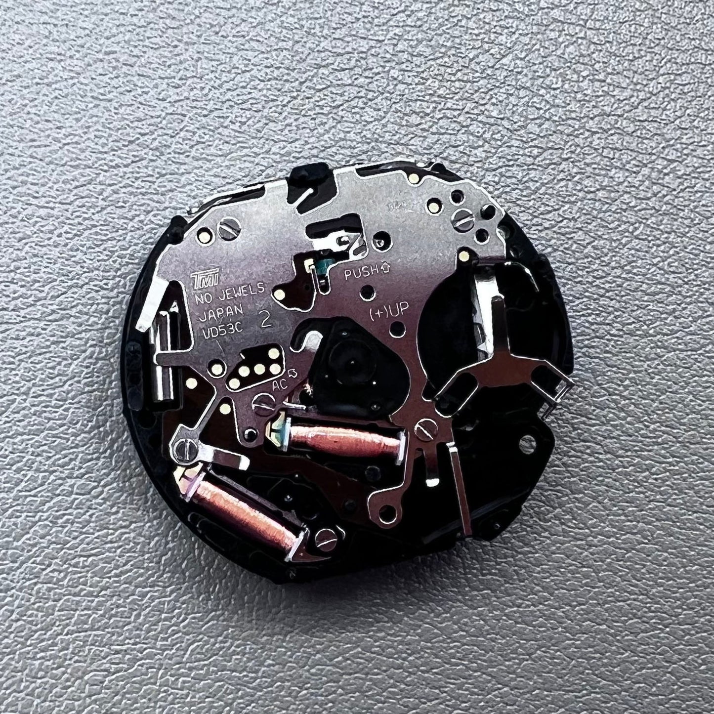 Hattori Epson TMI VD53 VD53C Watch Quartz Movement 3 Hands Date@3