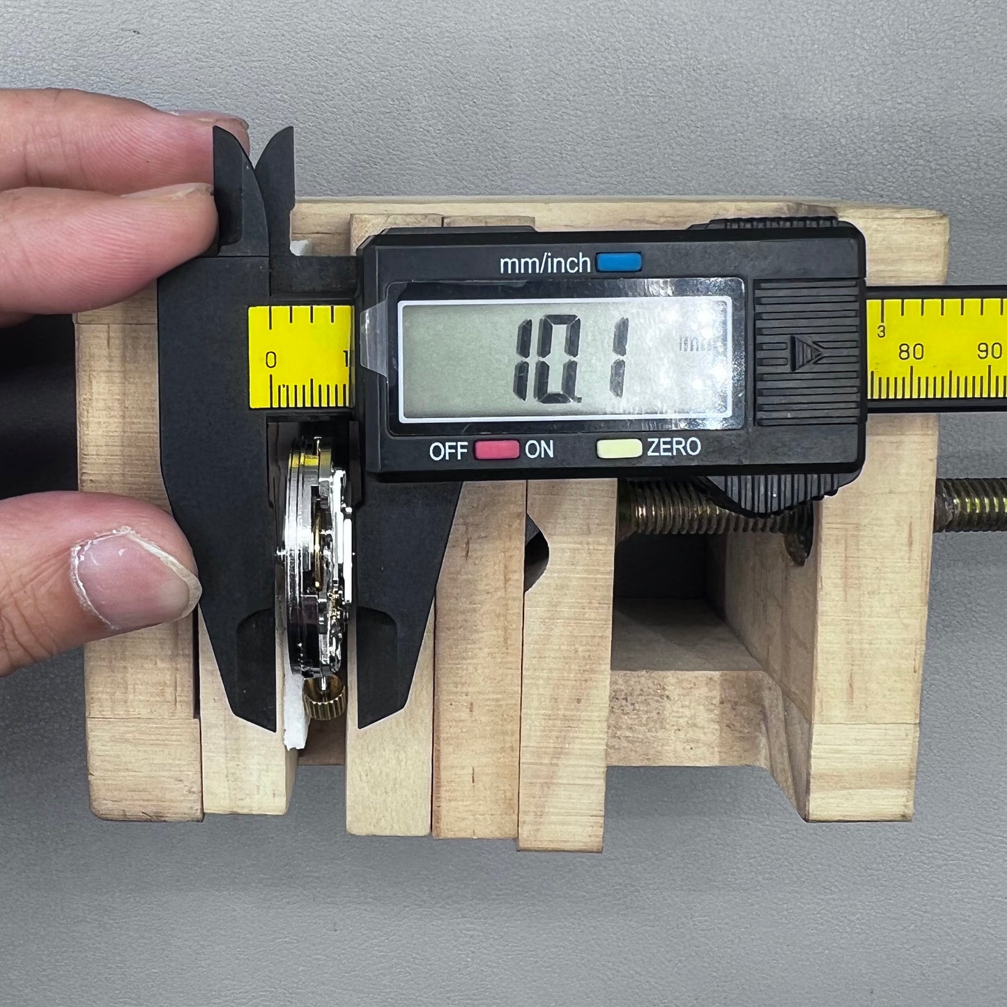 Dandong 7750 Mechanical Movement No Calendar Small Second@3/6/9
