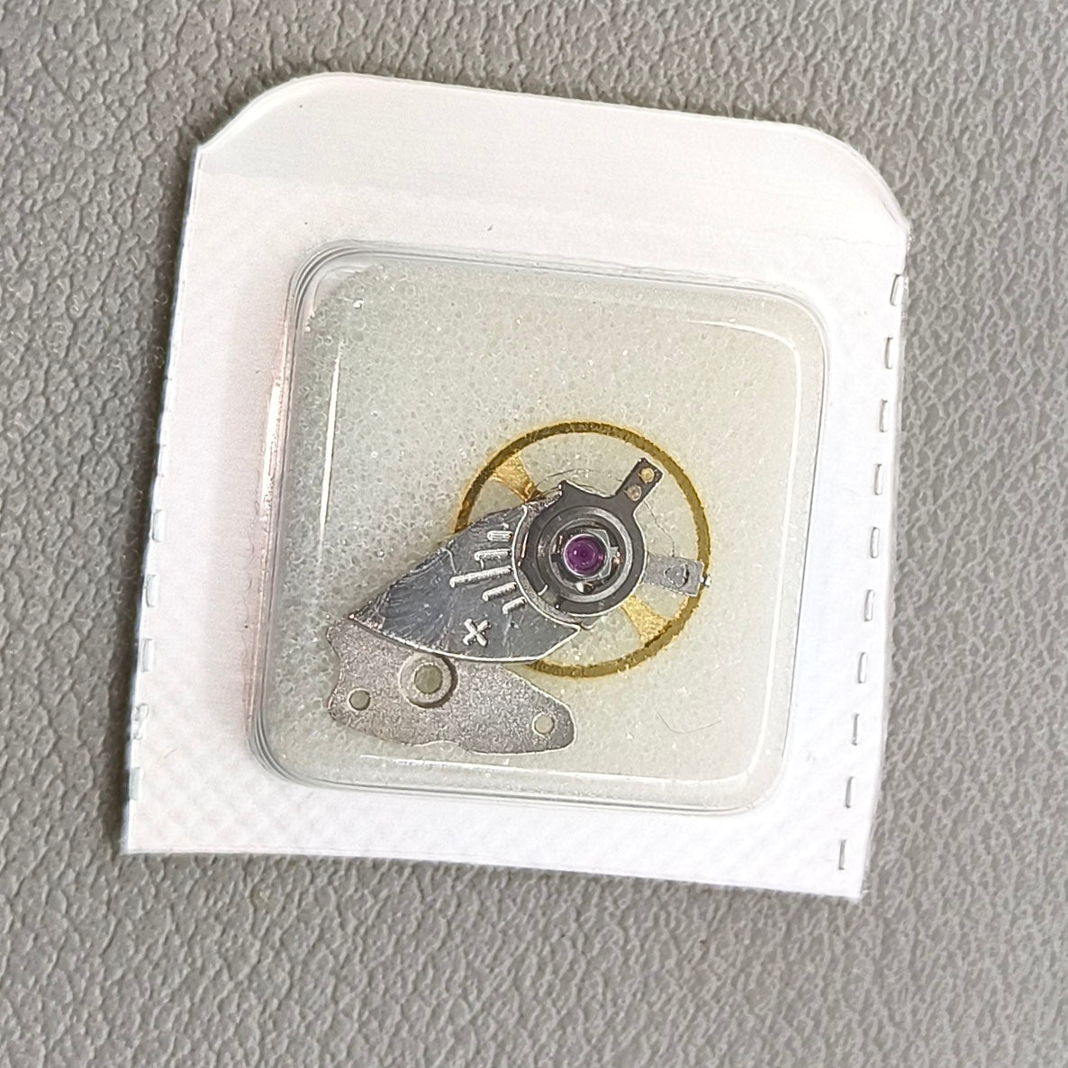 Original Watch Balance Wheel with Splint for Miyota 9015 Mechanical Movement