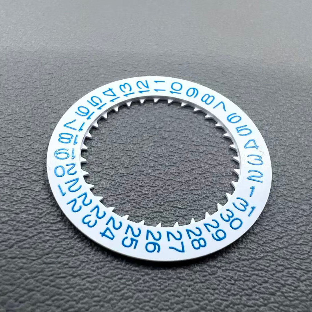 Blue date wheel with white background for NH35/NH36 watches, clear disk date display
