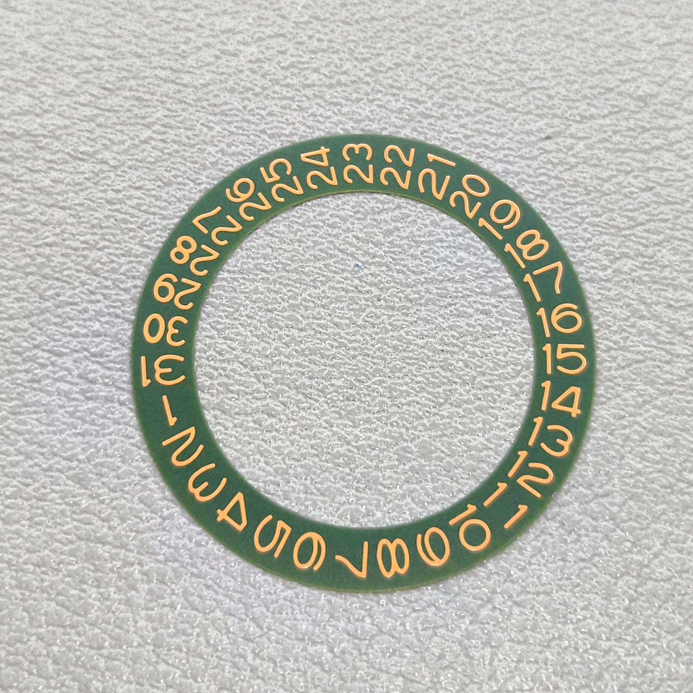 2 PIECES Green Background Ochre Brown Font Date Wheel for Seiko NH35 NH36