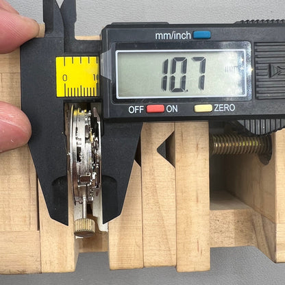 Automatisches Chronographenwerk ETA 7750 mit Datum Wochentag kleine Sekunde bei