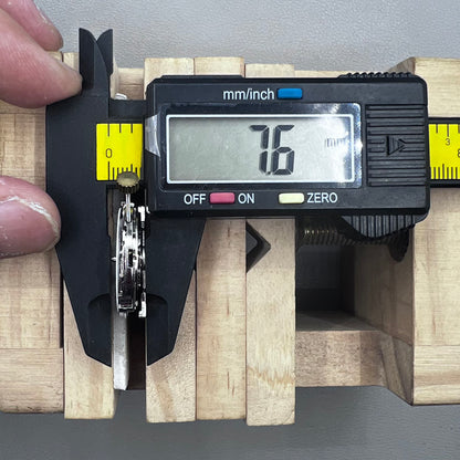 DG2813 Automatic Mechanical Movement 3 Hands Date@3 Replacement Miyota 8215 8205