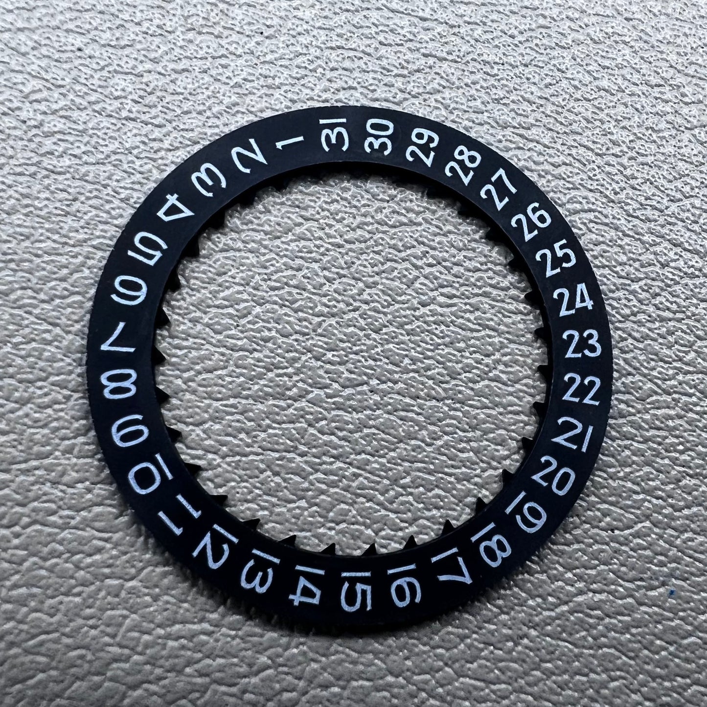 2 PIECES Black Date Disk Wheel Date@3 Generic for Miyota 8215 Movement