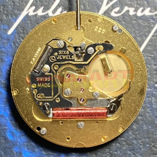 Golden ISA 220 quartz watch movement with calendar, 2 hands, for men's watch parts by Watchmakers.