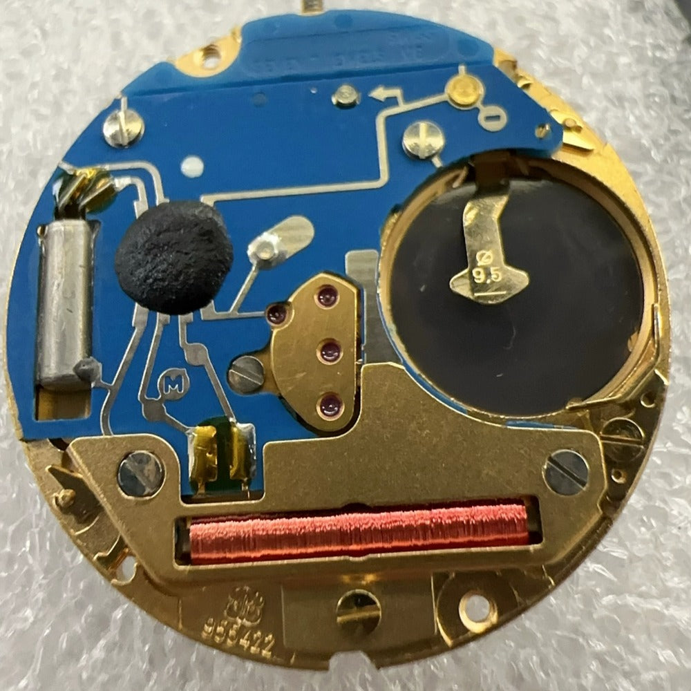 Swiss Made ETA955.422 quartz day date watch part with gold-tone finish for precise repair