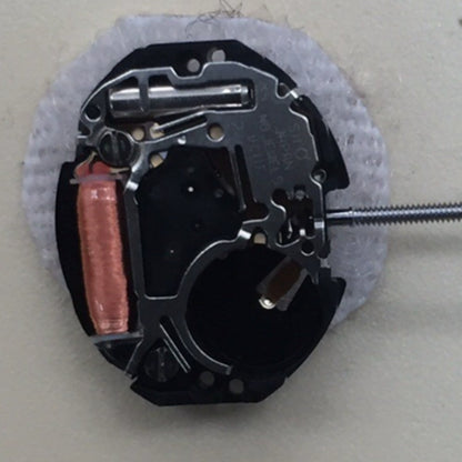 New Japan Made VC11E quartz watch movement with 3 hands for precise repairs and replacements.