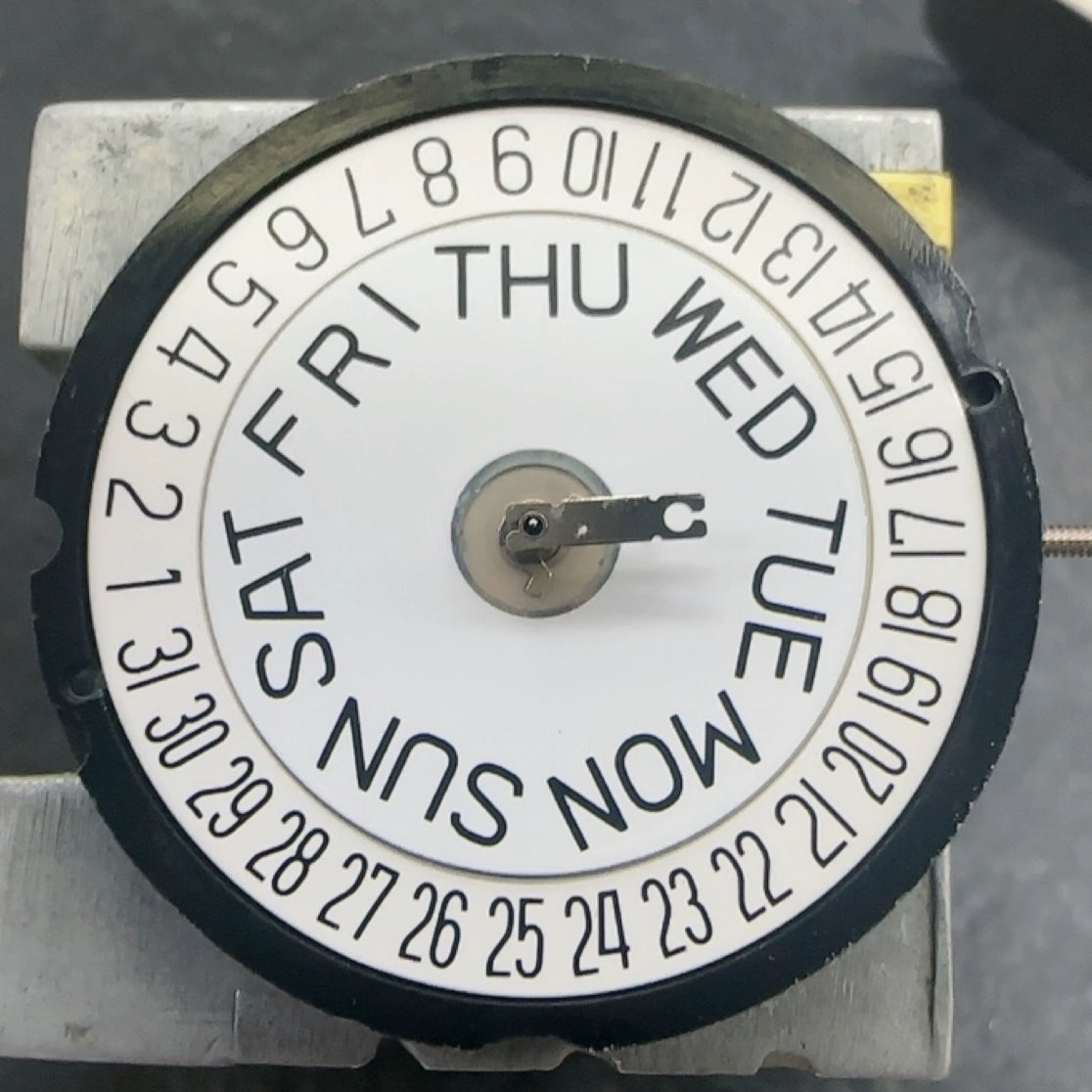 Swiss Part Ronda 517 quartz movement with single calendar at 6 and week display at 12 for watches.