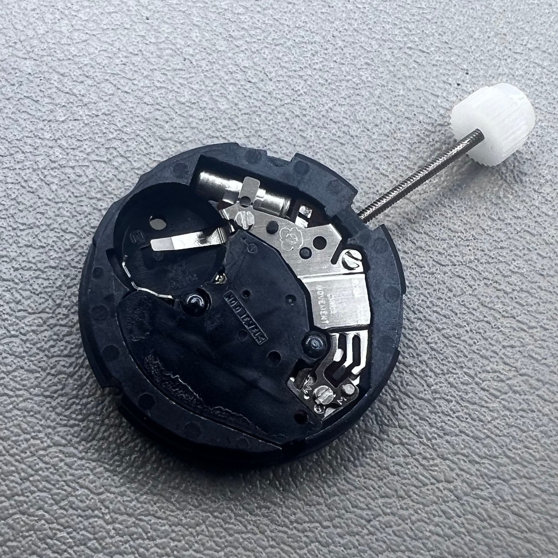 Swiss ETA 803.112 quartz watch movement with 3 hands and date window at 3 o'clock by ETA.