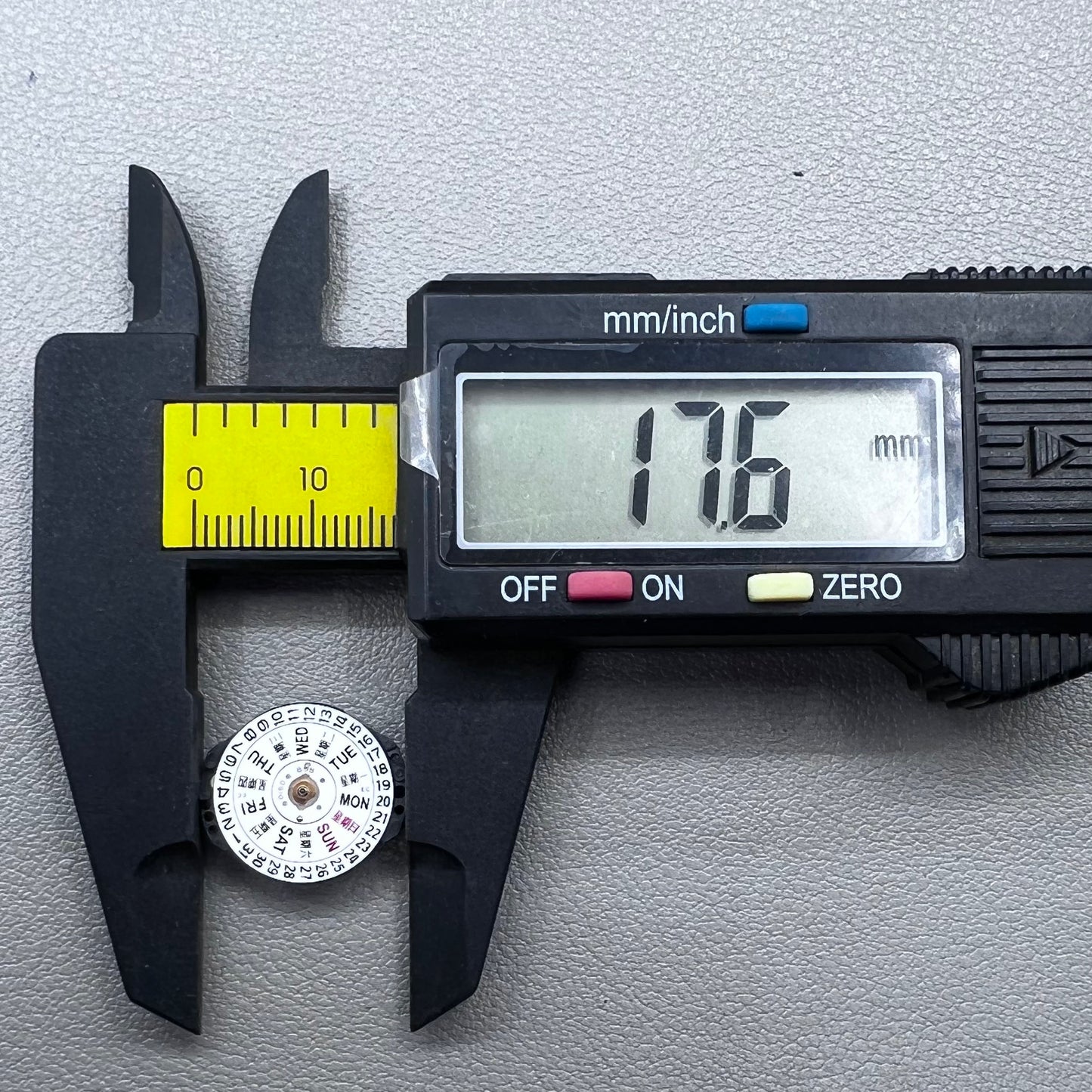 Japan Hattori Epson TMI VX83 VX83E Watch Quartz Movement with The Stem