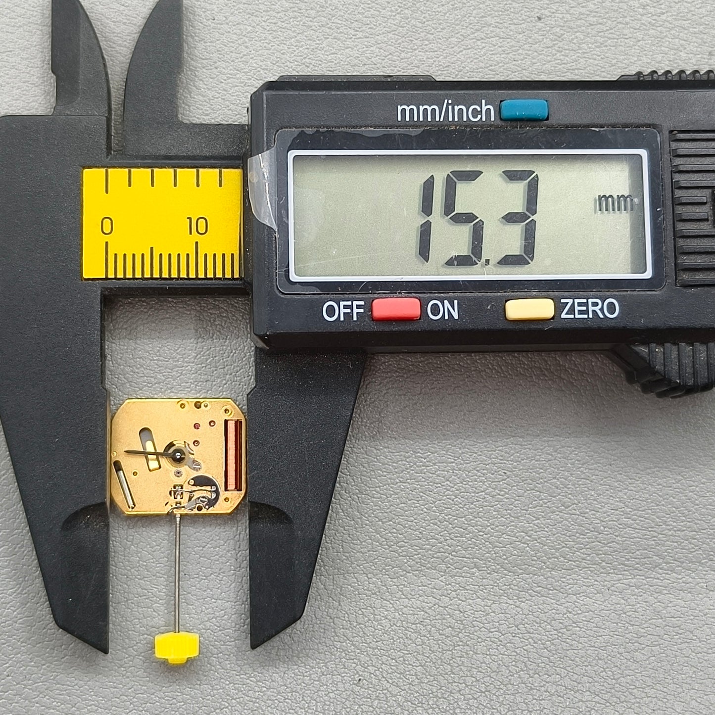 Swiss ISA 125 Golden Watch Quartz Movement With Watch Stem