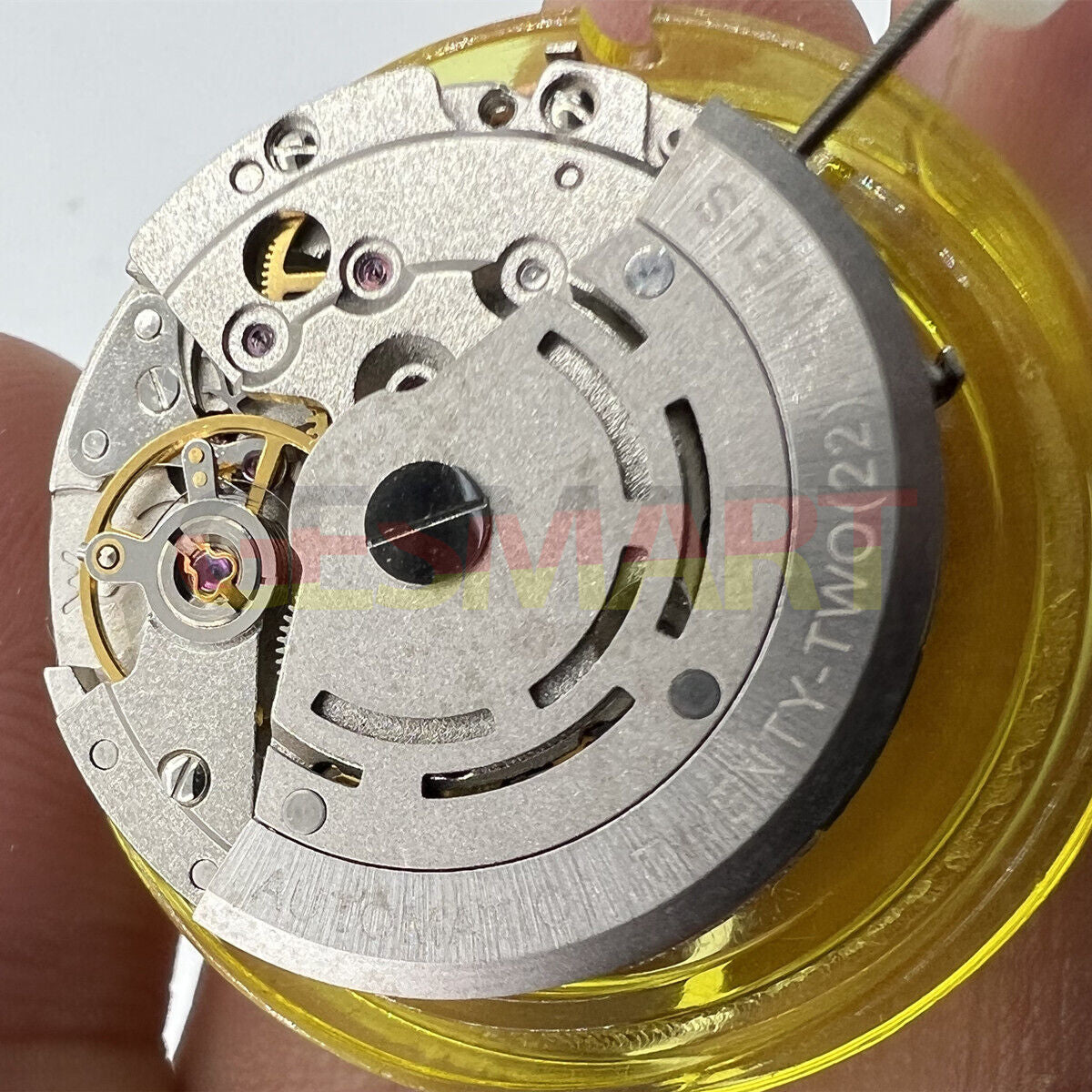 China Made 8205 2813 automatic watch movement with single calendar, precise mechanical timekeeping mechanism.