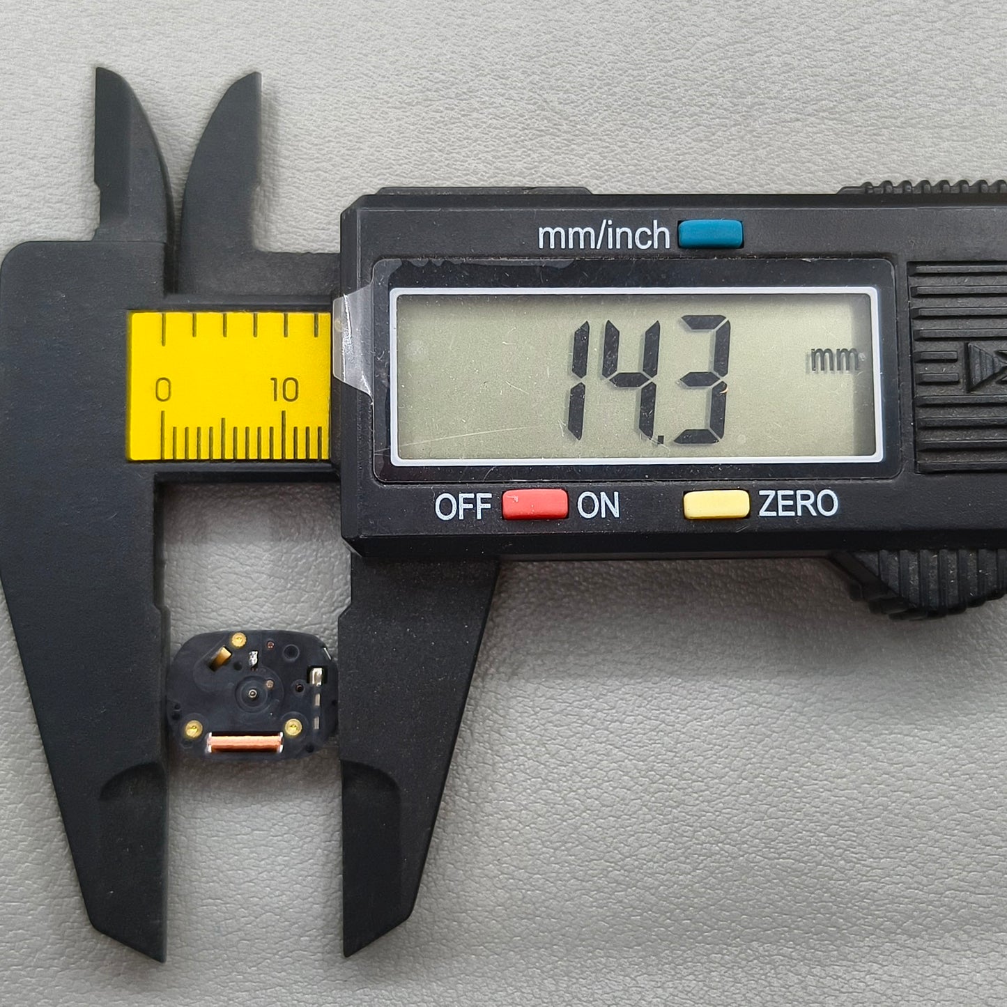 Japan Hattori VX01 Quartz Movement 3 Hands VX01B