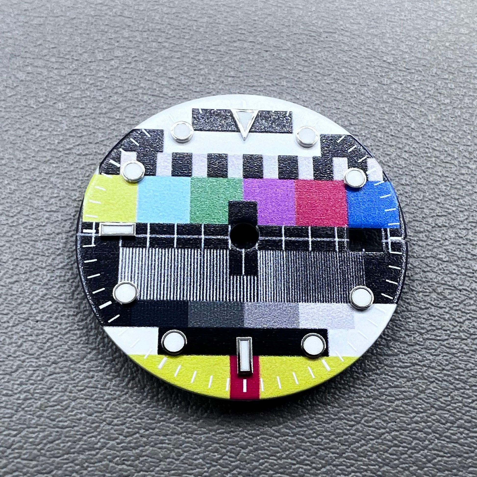 28.5mm vintage TV style watch dial with BGW9 lume, modified for NH35 movement, stylish accessory.