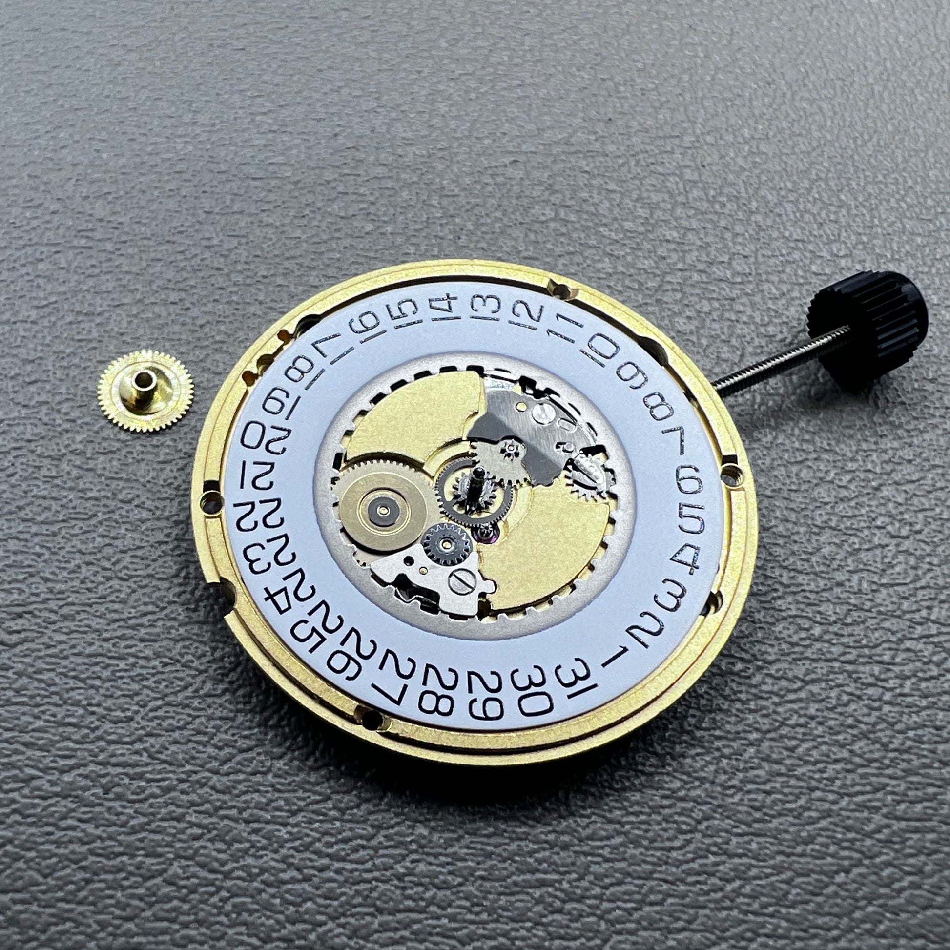 Swiss ETA 955.412 quartz watch movement with 3 hands, compatible replacements 955.411, 955.414, F05.111 by ETA