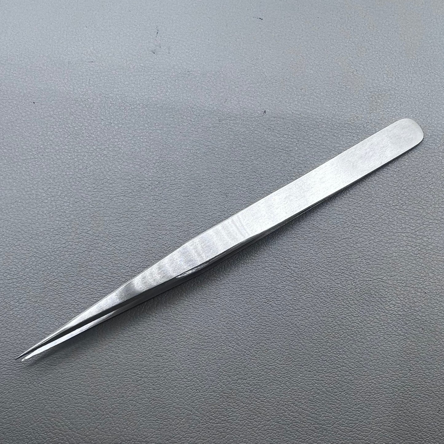 Swiss Horotec MSA12.302-27 strong pointed tweezers for precise stone handling in watch accessories