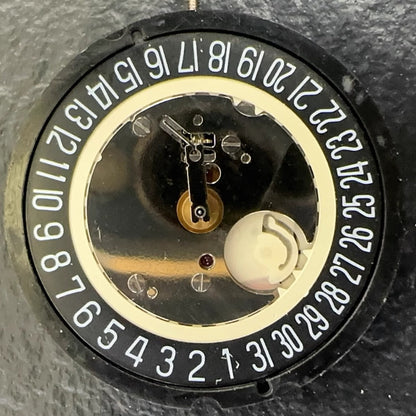 Mouvement à quartz Ronda 515 de fabrication suisse, 3 aiguilles, disque noir, date à 6 heures