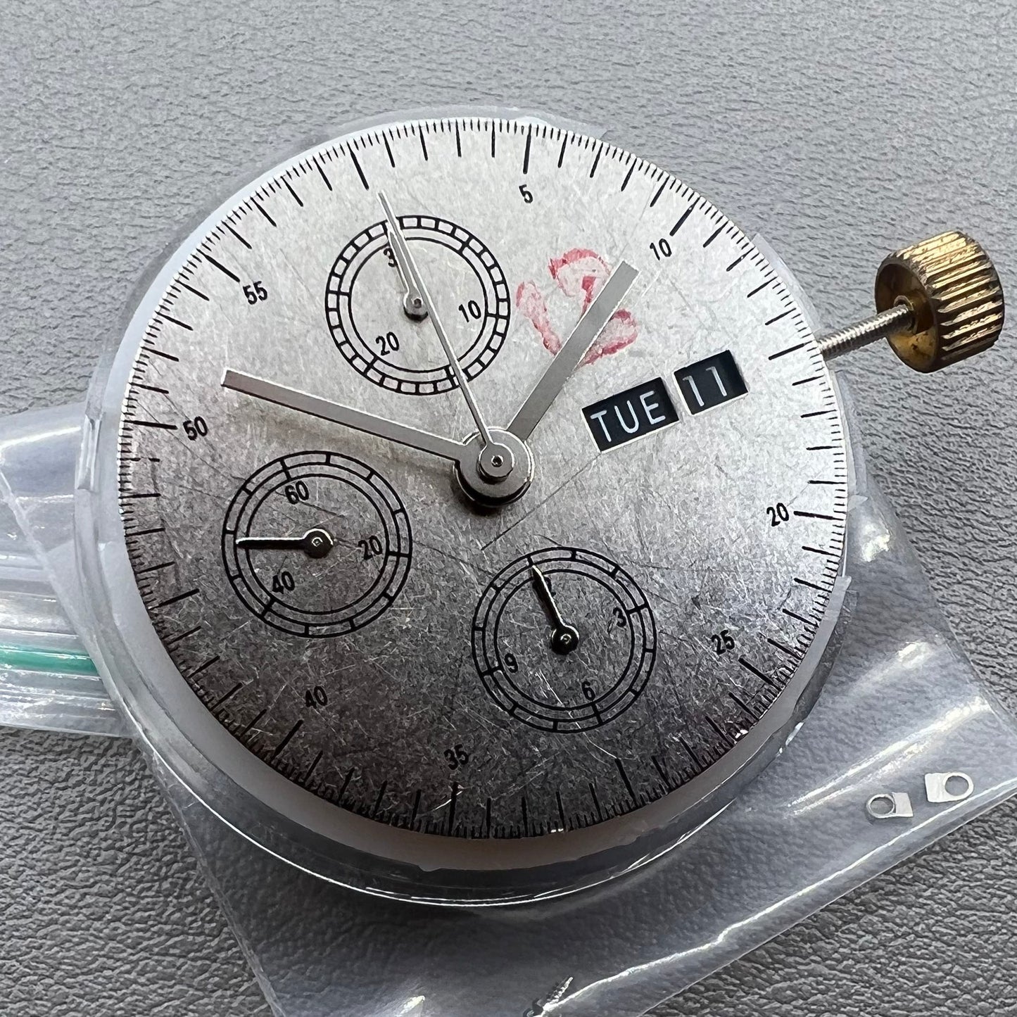 China 7750 automatic chronograph movement with date, day, and small second at 9 o'clock for watch accessories.