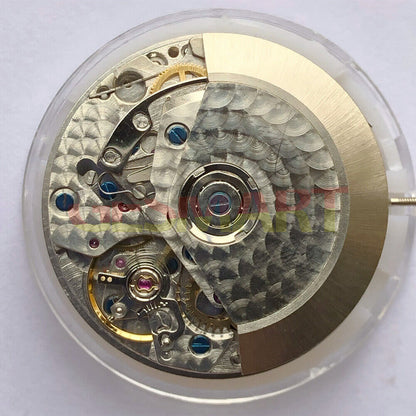 Dandong 7750 automatic mechanical watch movement with single calendar at 6, precision timepiece.