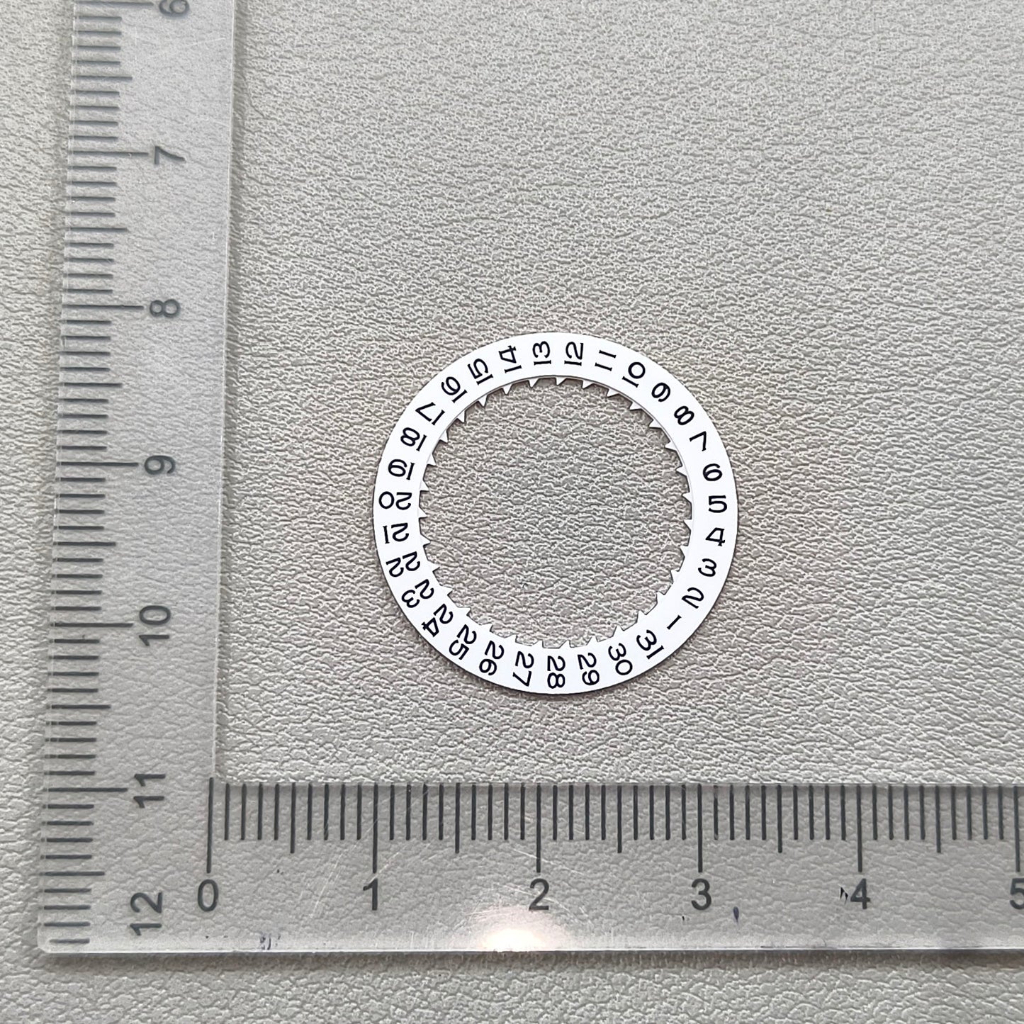 2 PIECES White Date Disk Wheel Date Wheel for Miyota 8215 Movement Date@3