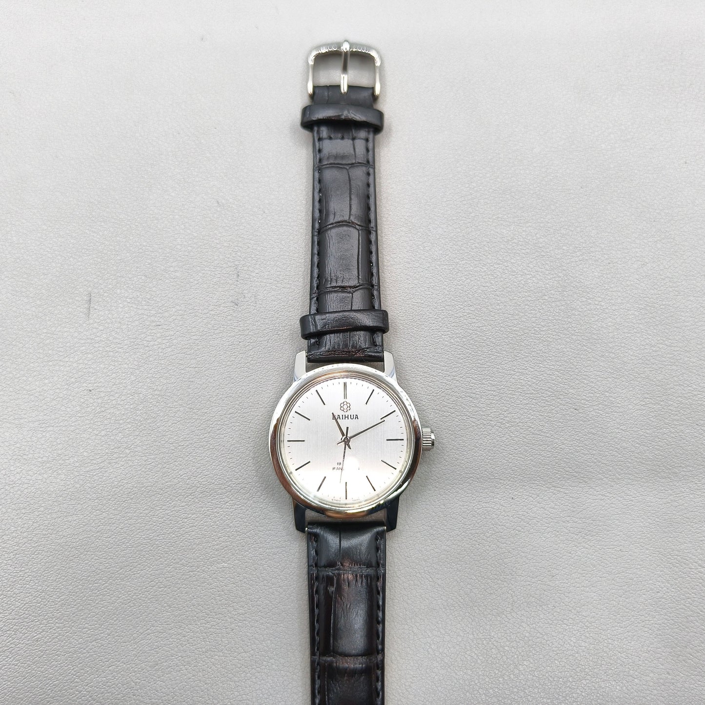 37mm China Baihua Black Strap Manual Mechanical Watch 19 Jews