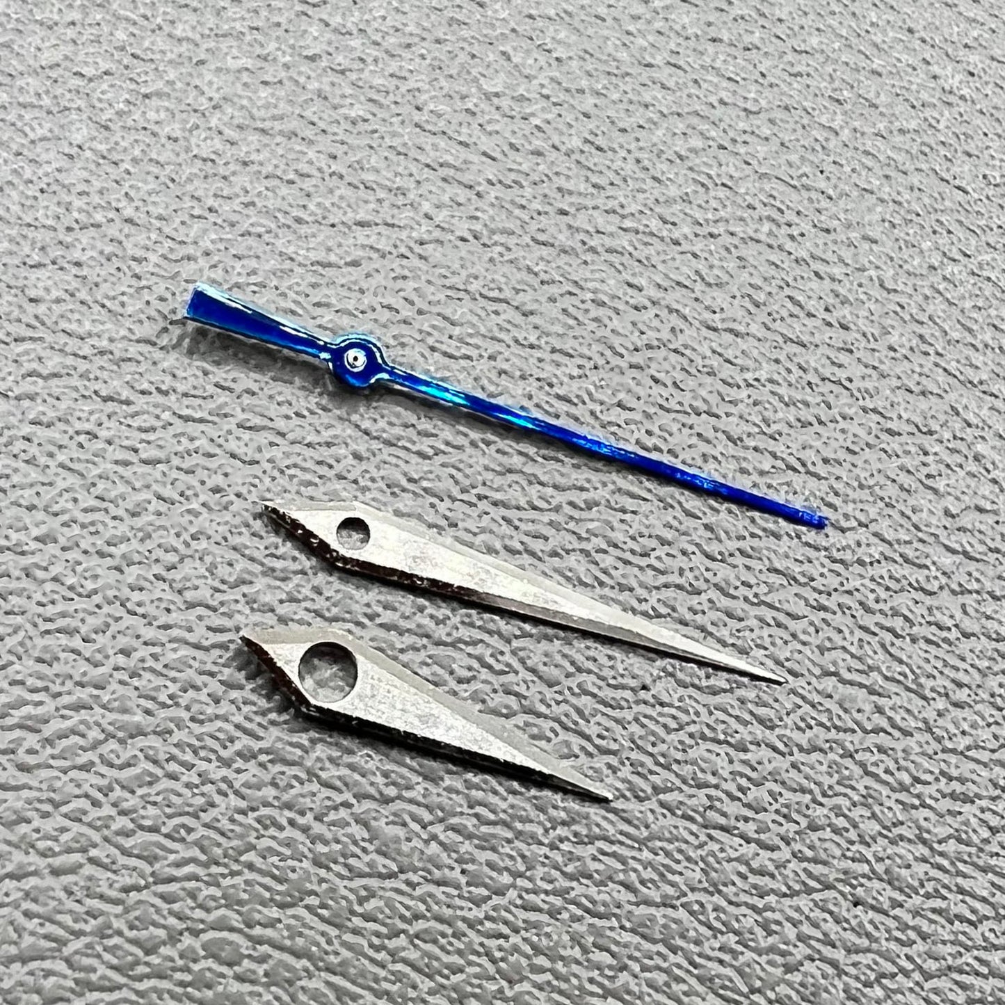 Silver and blue brushed watch hands set for NH35/36, 12.5mm, no lume, precision hemmed.