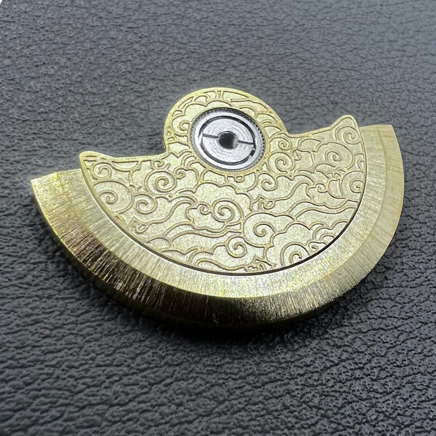 Artistic vintage golden rotor with wave design for NH34 NH35 NH36 NH38 movements.