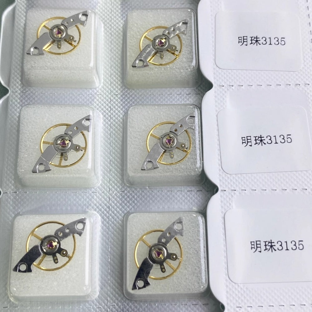 Complete balance wheel with splint for Mingzhu 3135 movement, precision watch accessory by Generic.