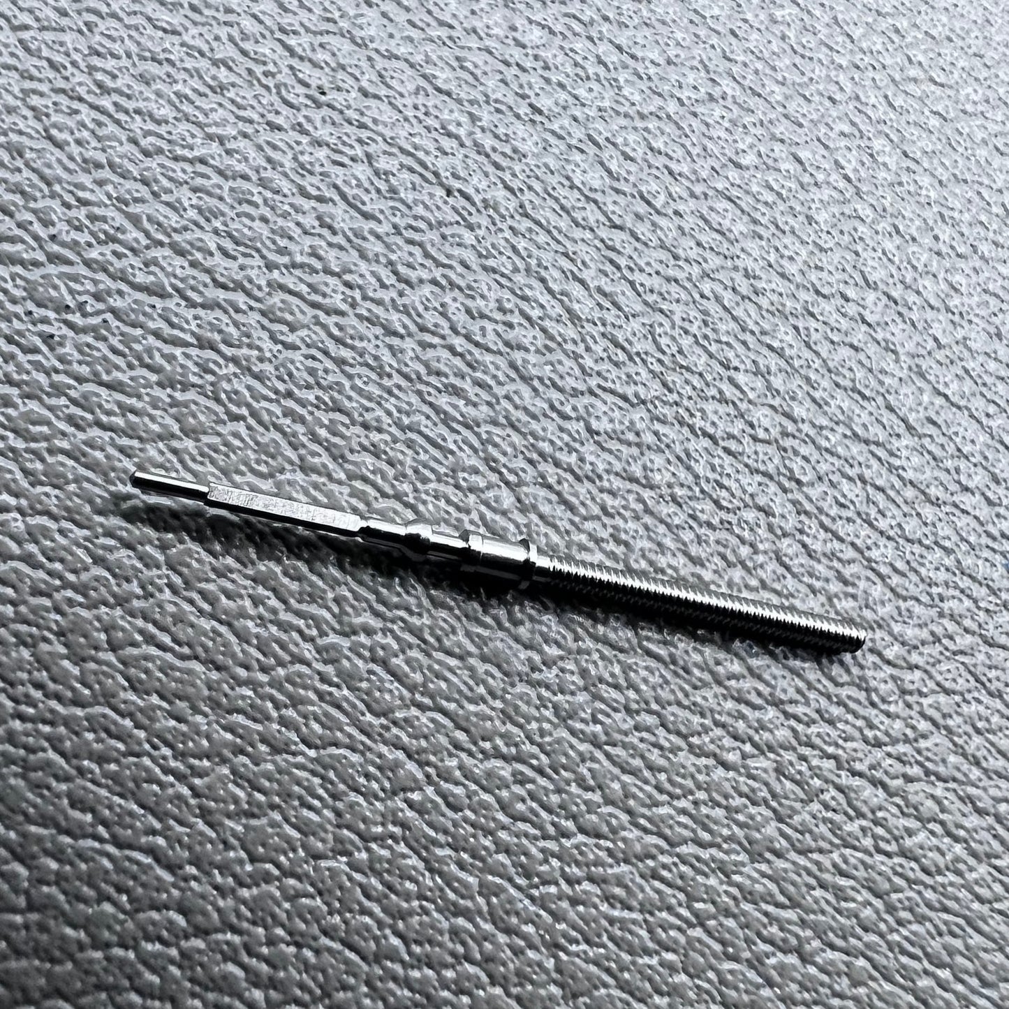 Set of 5 generic watch winding stems for YN55A YN56A movements, compatible with various watch brands.