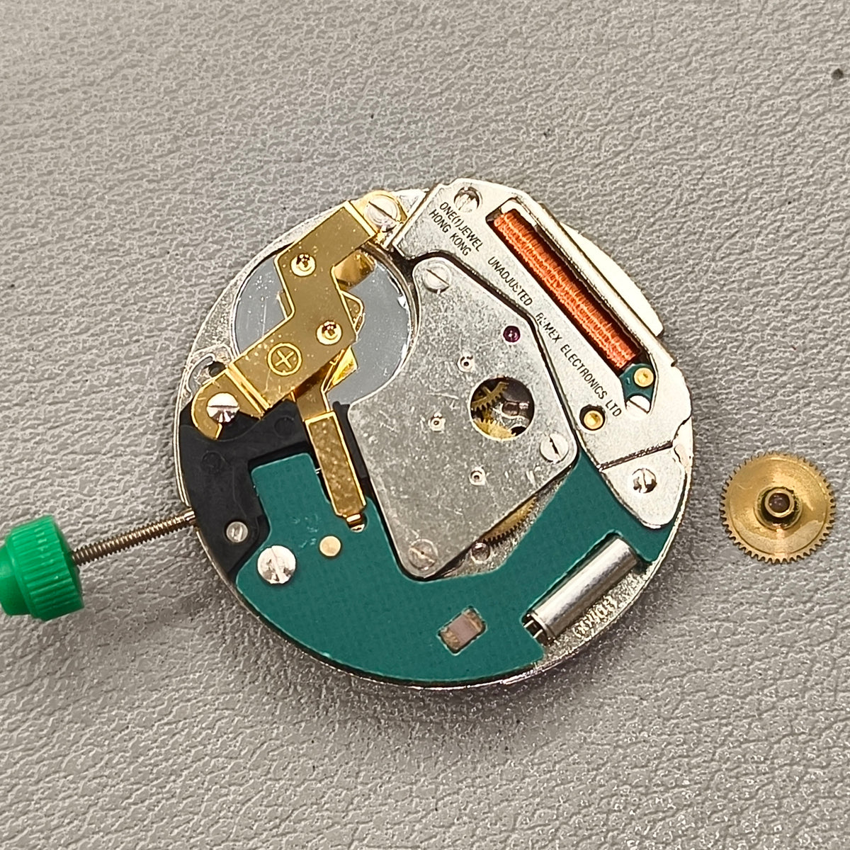 Swiss ETA 6640B ETA6640.B Quartz Watch Movement 3 Hands Green Circuit Board