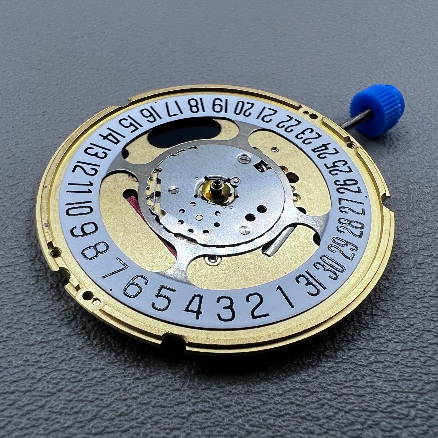 Swiss ETA F07.111 Watch Quartz Movement 3 Hands Date@6