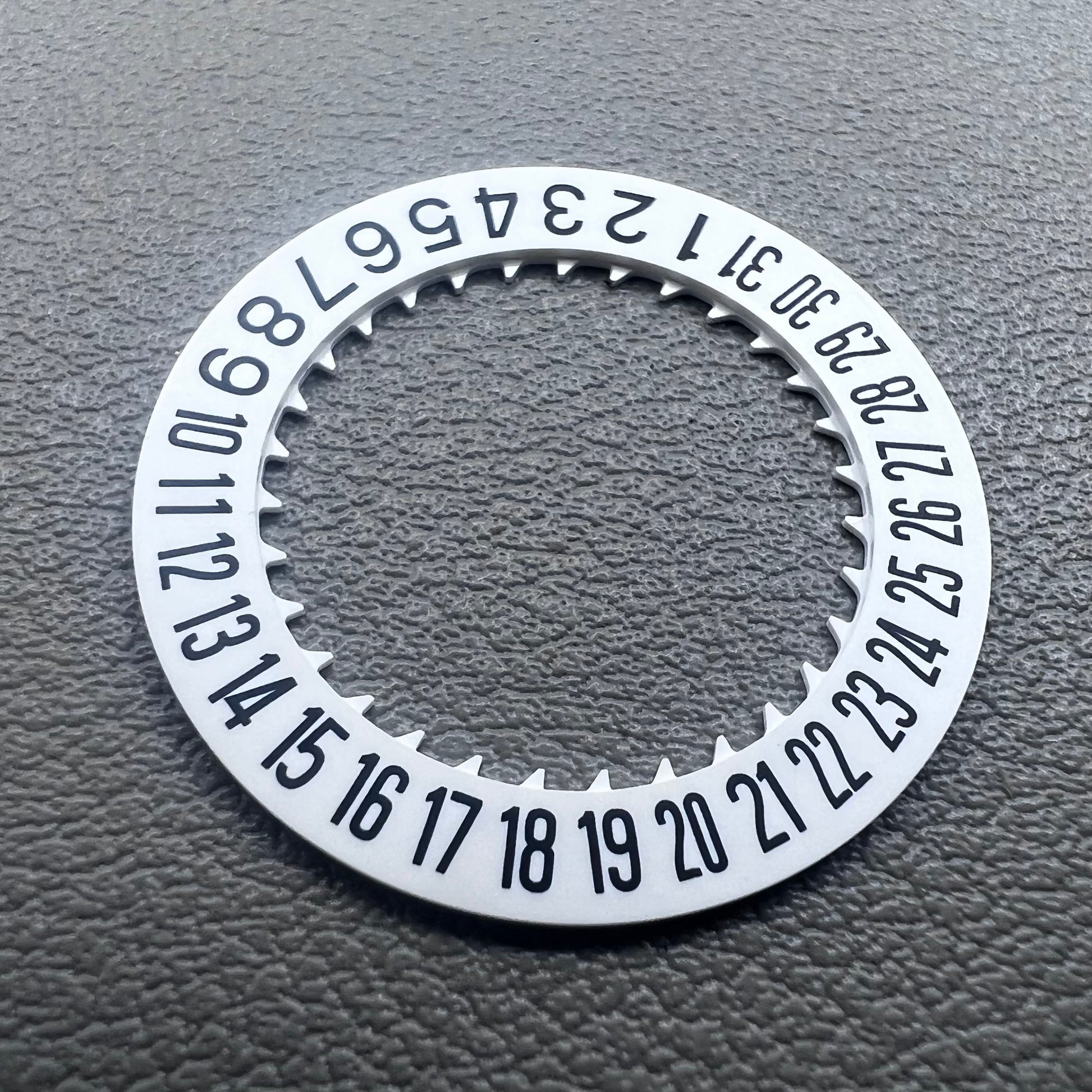 White date disk wheel for NH34 NH35 watch movement, showing date at 6 o'clock position