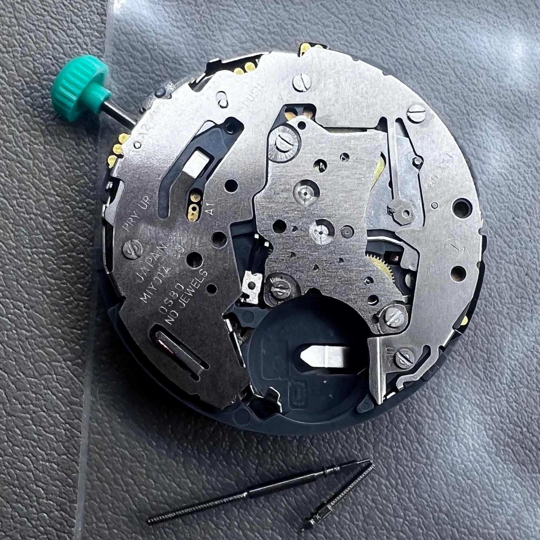 Japan Miyota 0S80 quartz watch movement by Miyota, precise replacement for 0580 models.