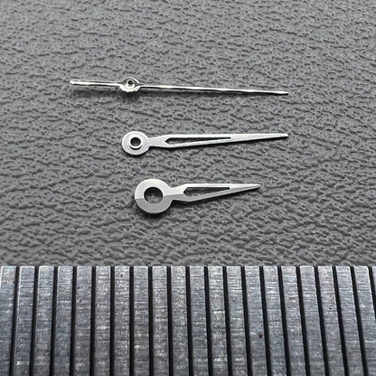 Hollow silver trim watch hands set for NH05 NH06 movement, compatible with watch repairs and customization.